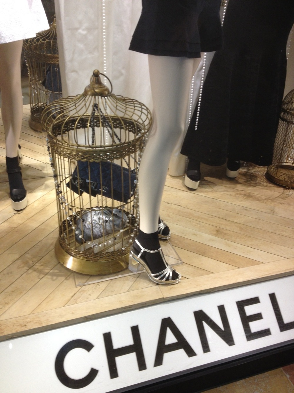 Chanel scarf wool. Authenticity unknown - Picture 4 of 4
